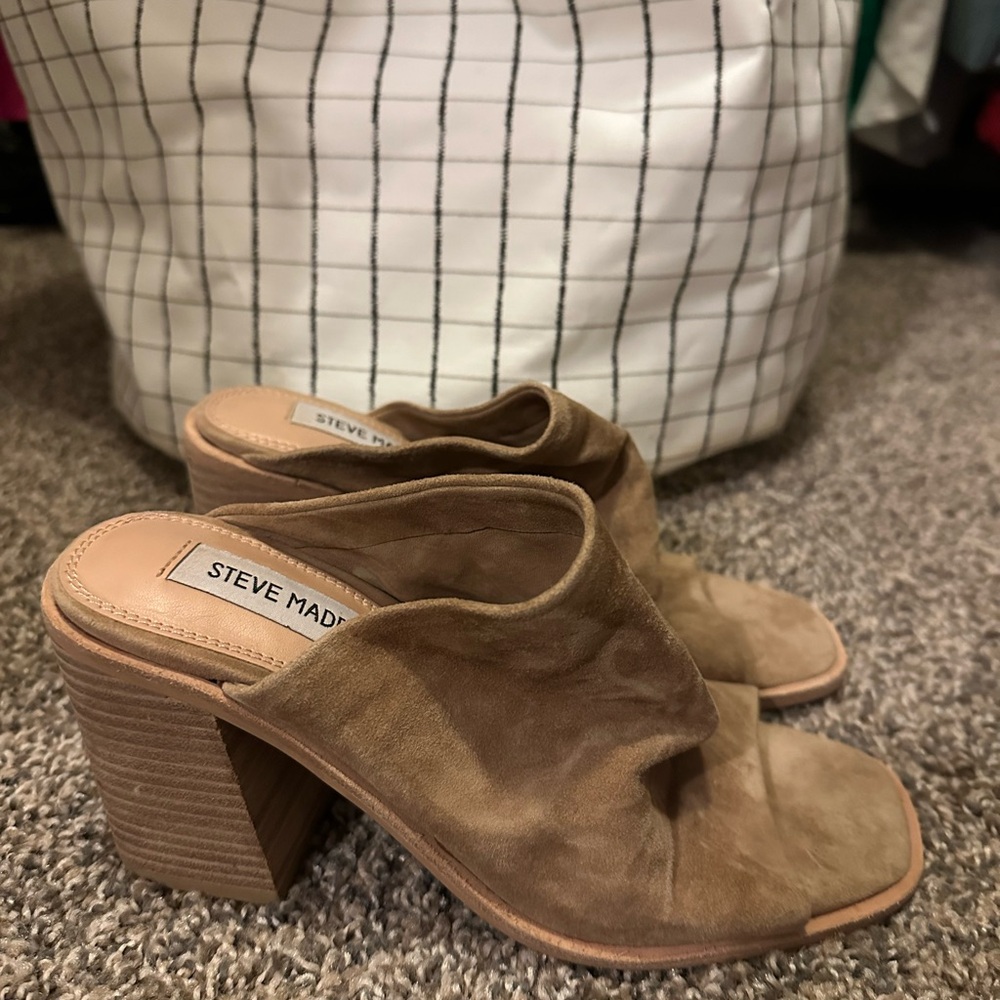 Steve Madden Tan Suede Heels